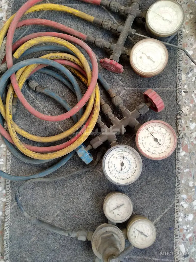 Japanese-made AC compressor tester with solid manifold gauge for sale in Karachi for sale in Federal B Area, Karachi — photo 2 of 2